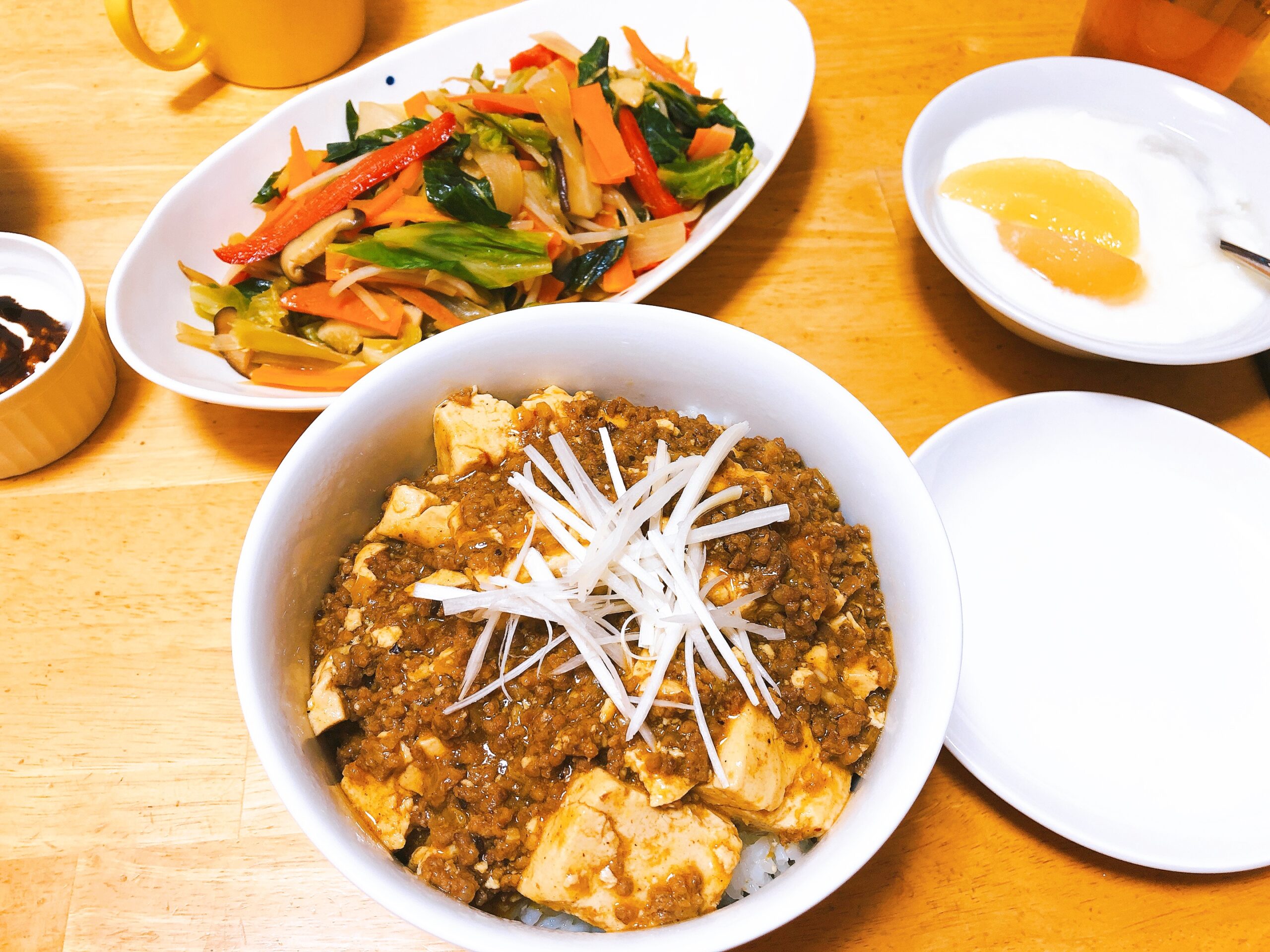 麻婆豆腐丼の夕食