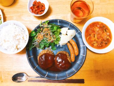 豆腐ハンバーグの夕食