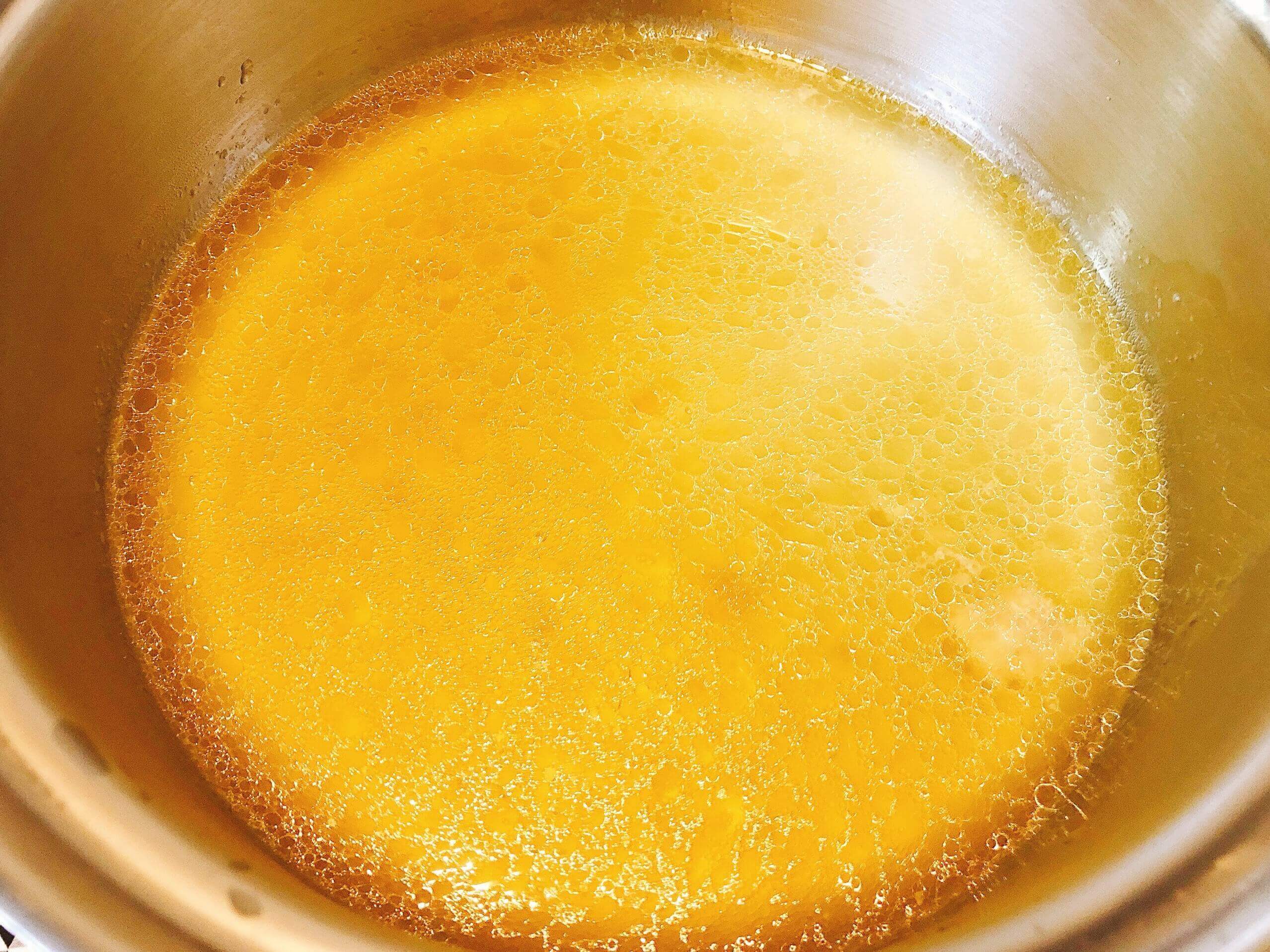 鶏肉の煮汁をコンソメスープに活用